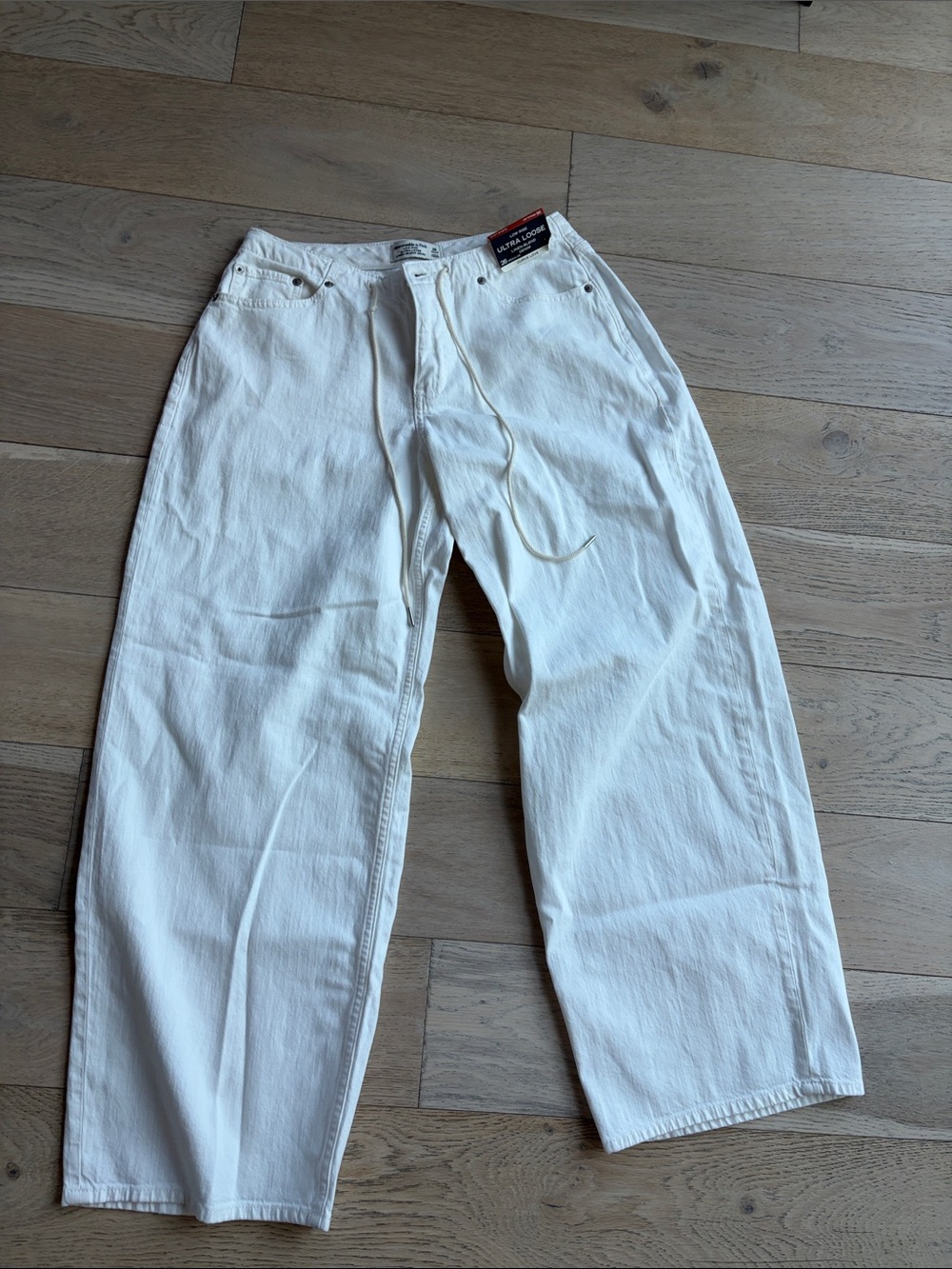 Abercrombie & Fitch White Relaxed Women’s Jeans Ultra Loose Curve Denim